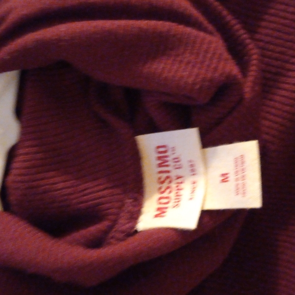 Turtel neck - Picture 2 of 2